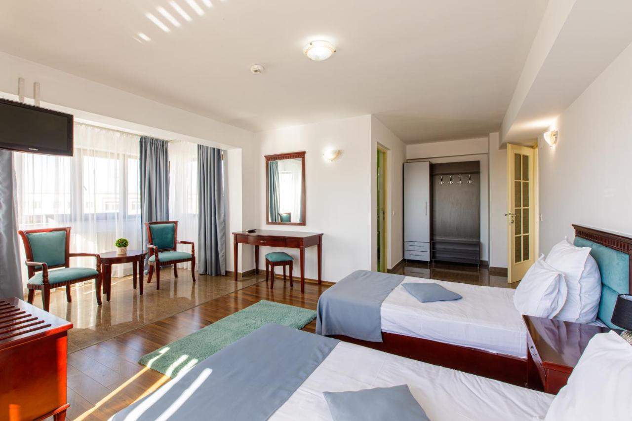 Lira Pacific Aparthotel Konstanca Kültér fotó