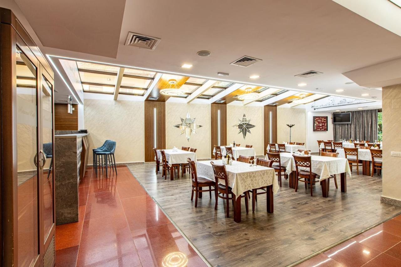Lira Pacific Aparthotel Konstanca Kültér fotó